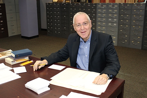 Ron Chernow researches at the Ulysses S. Grant Presidential Library during a 2014 visit to Mississippi State. (Photo by Randall McMillen)